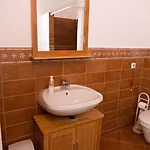 Barta Pince Vendeghaz Мад
