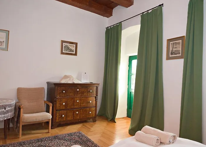 Barta Pince Vendeghaz 3*